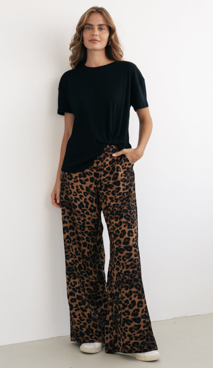 Tuck Black T-Shirt