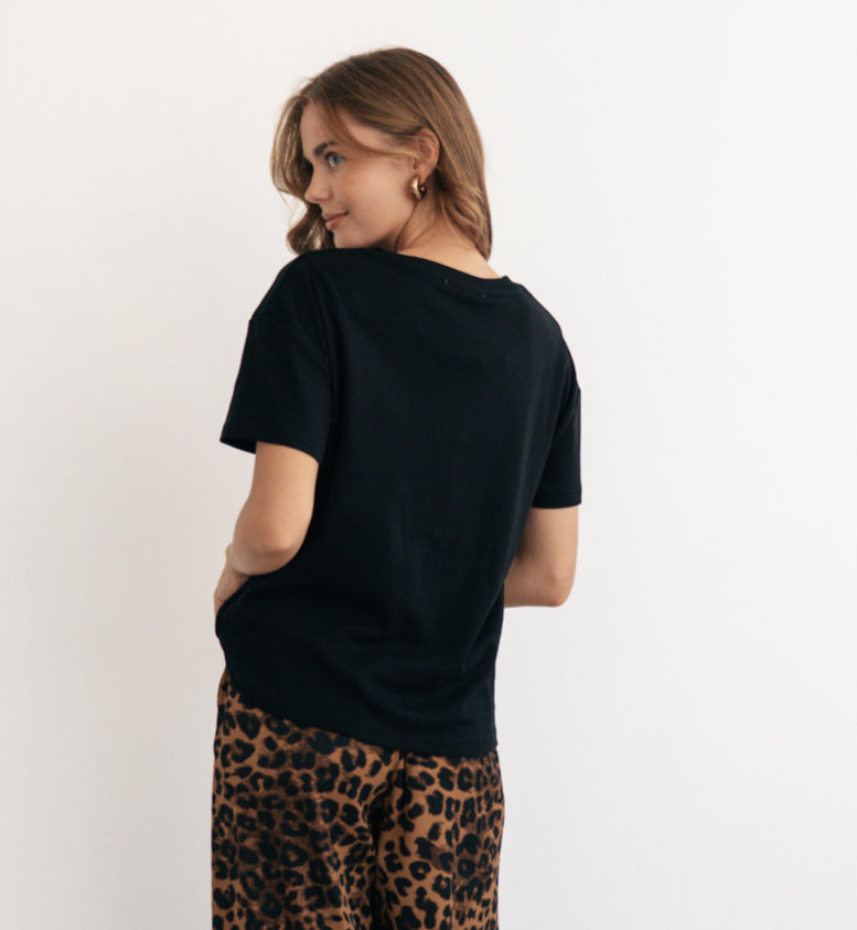 Tuck Black T-Shirt