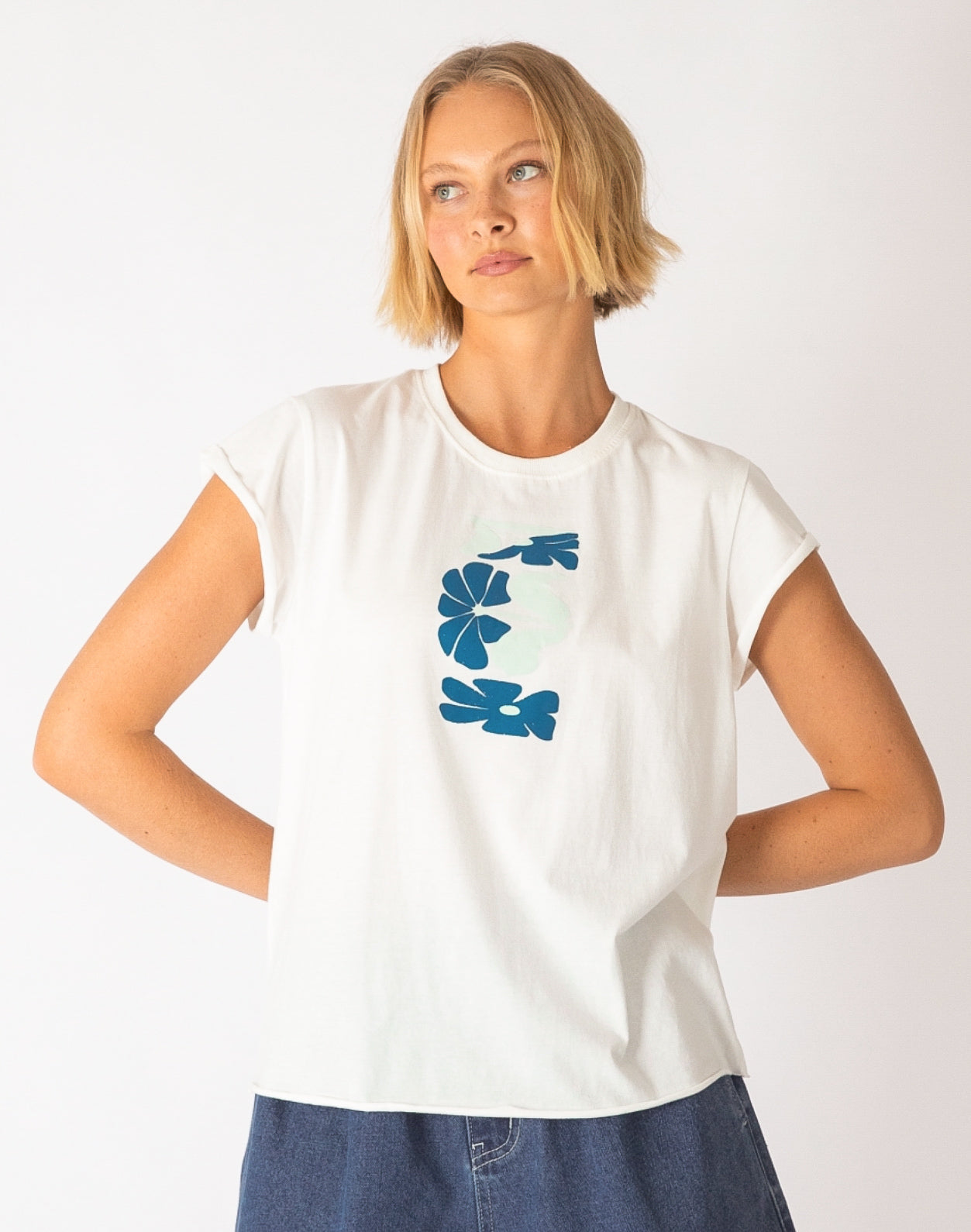 Blue Daisy White T-Shirt