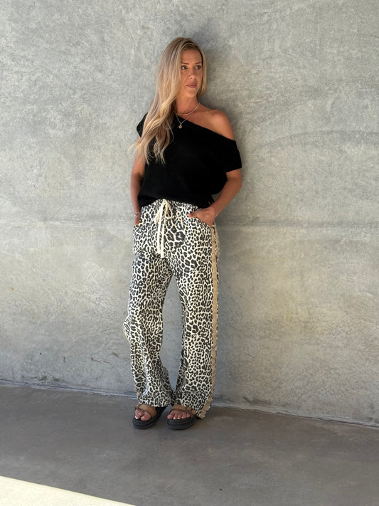 Leo Wide Leg Leopard Denim Pant